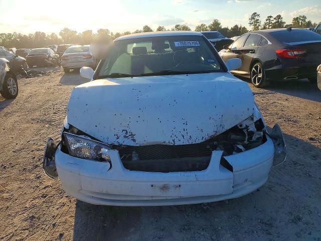 Снимка 5 от търг – 2001 TOYOTA CAMRY с VIN 4T1BG22K11U849929