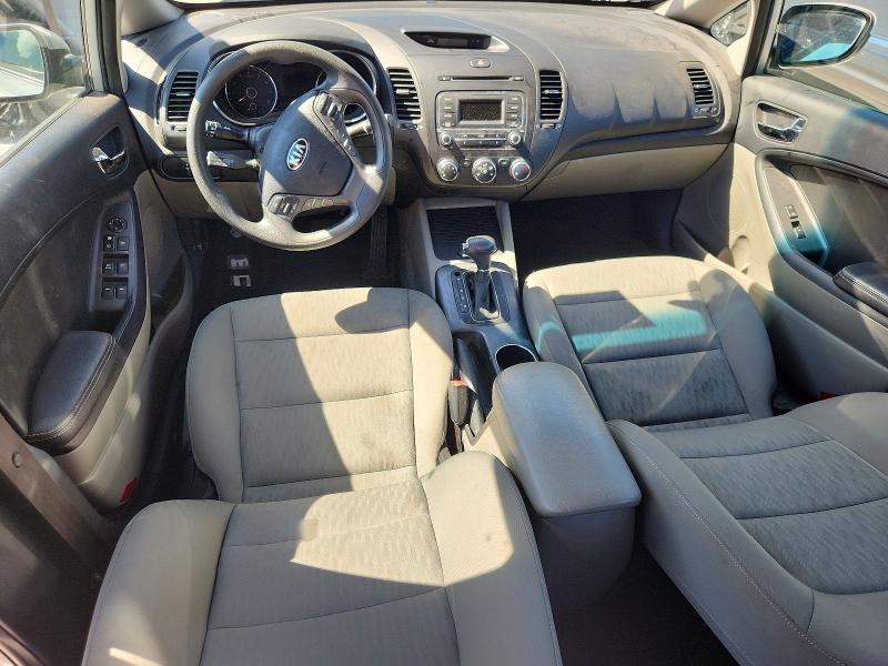 Снимка 8 от търг – 2015 KIA FORTE с VIN KNAFK4A60F5408036