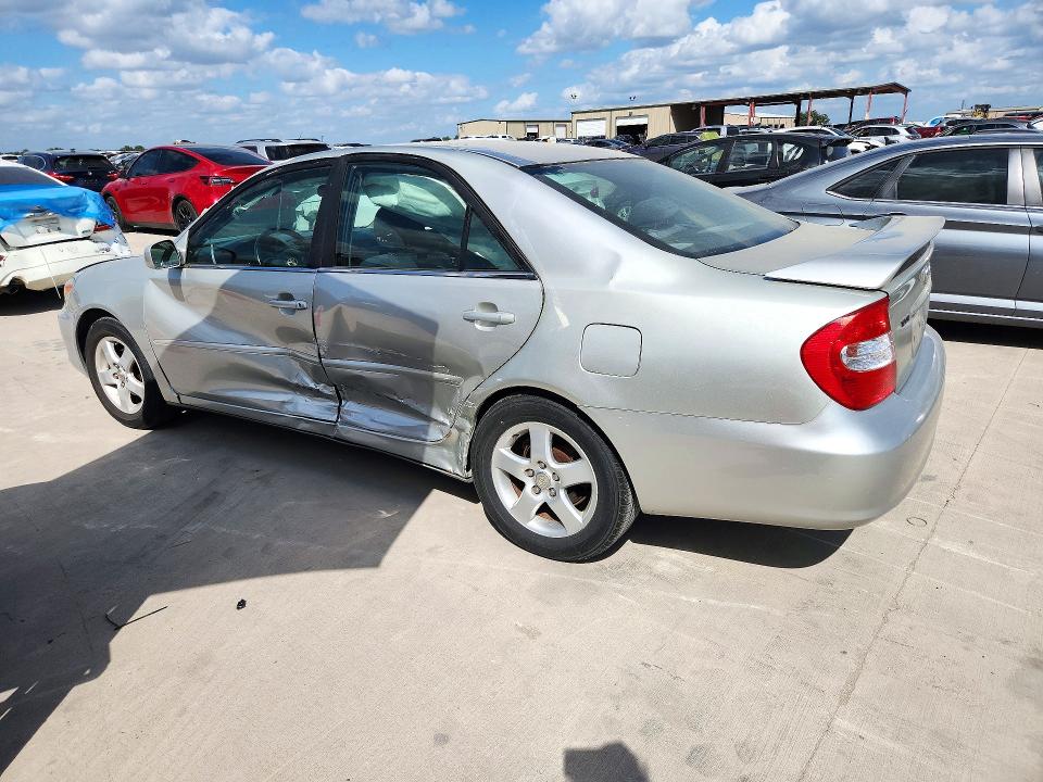Photo 2 from auction – 2002 TOYOTA CAMRY with VIN 4T1BE30K72U079638