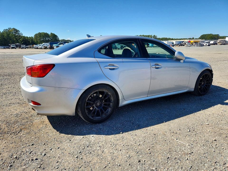Снимка 3 от търг – 2007 LEXUS IS 250 с VIN JTHBK262375033903