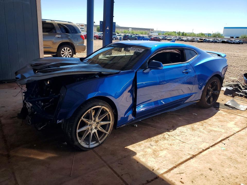 CHEVROLET CAMARO 2016 с VIN 1G1FH1R70G0173013 - Снимка от търг