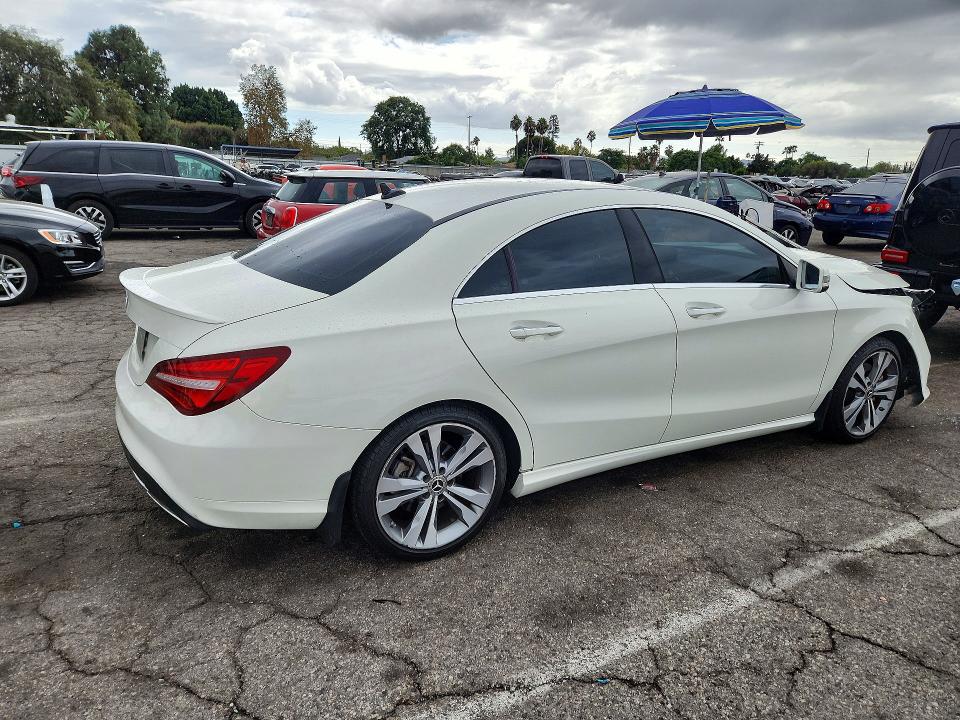Снимка 3 от търг – 2018 MERCEDES-BENZ CLA с VIN WDDSJ4EB0JN524024