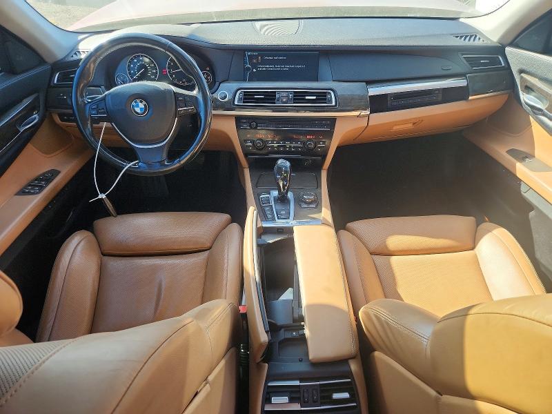 صورة رقم 8 من المزاد - 2012 BMW 750 مع VIN WBAKC8C52CC437696