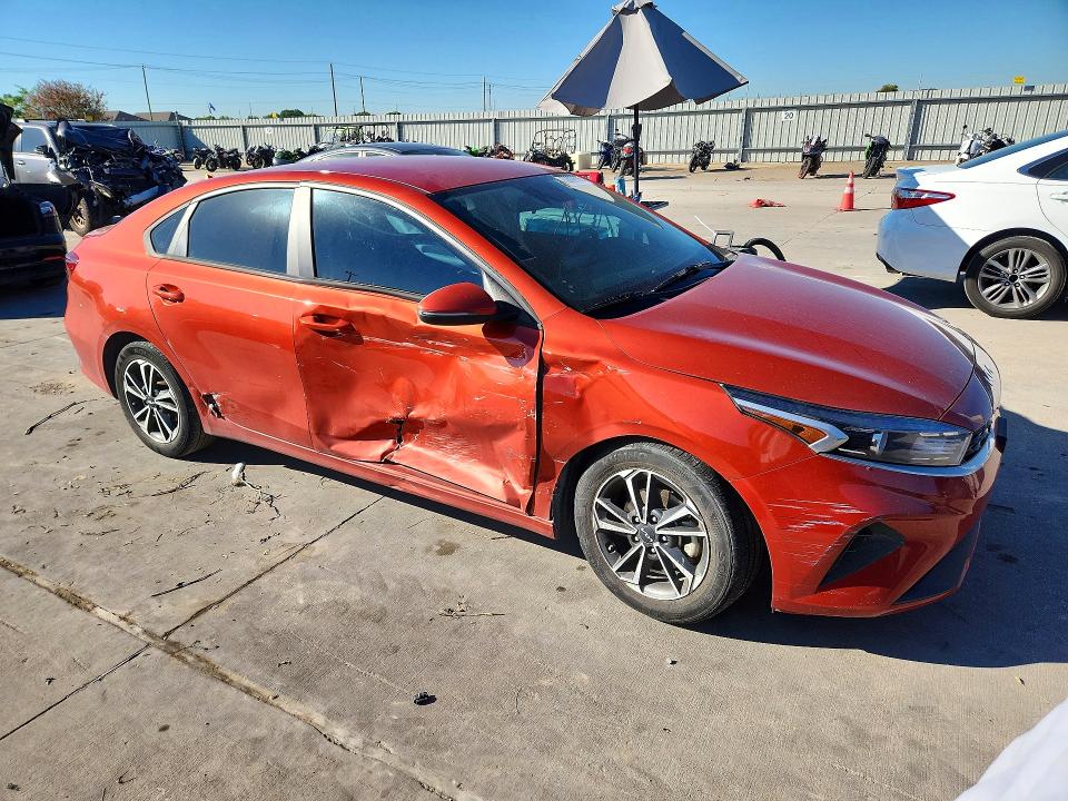 Photo 4 from auction – 2024 KIA FORTE with VIN 3KPF24ADXRE699672