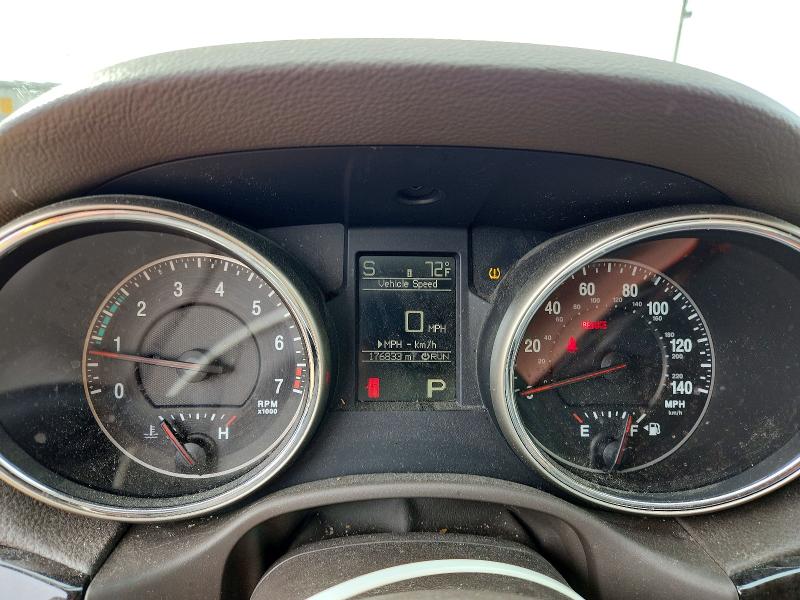 Photo 9 from auction – 2011 JEEP GRAND CHEROKEE with VIN 1J4RR4GG0BC739145