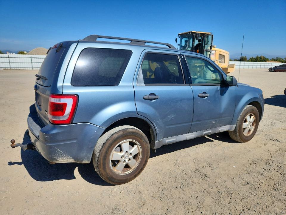 Photo 3 from auction – 2012 FORD ESCAPE with VIN 1FMCU9DGXCKA29961