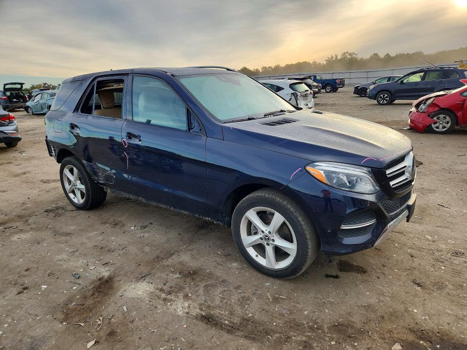 Снимка 4 от търг – 2018 MERCEDES-BENZ GLE с VIN 4JGDA5JB9JB174114