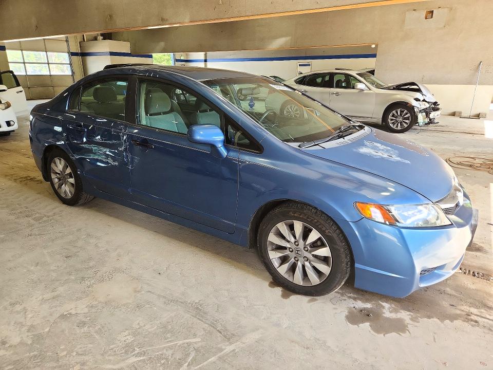 Снимка 4 от търг – 2011 HONDA CIVIC с VIN 19XFA1F83BE000224