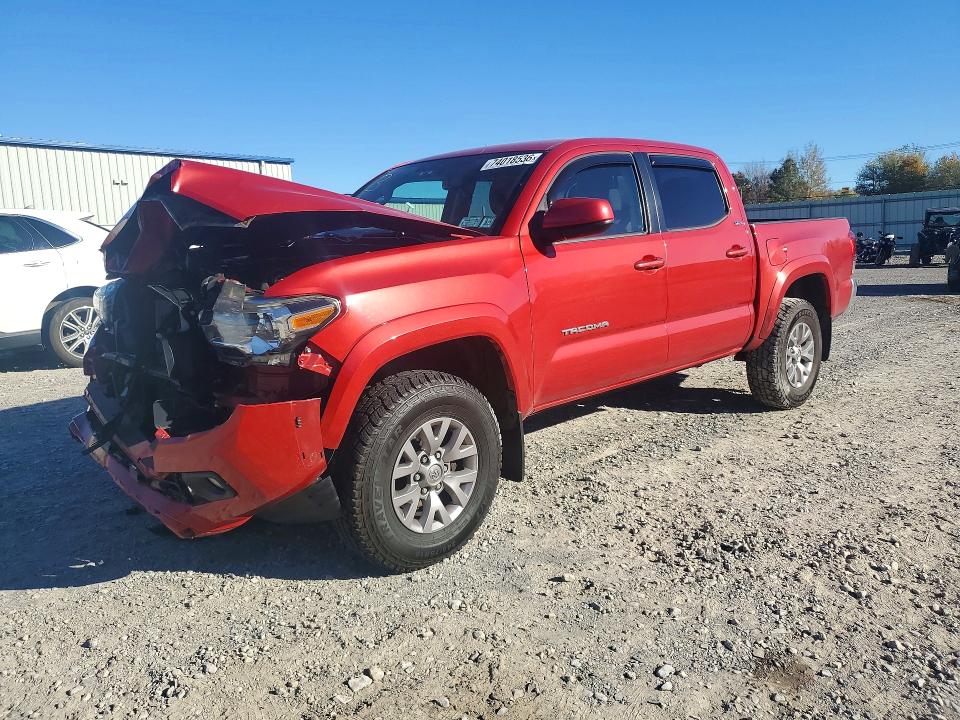 TOYOTA TACOMA 2016 с VIN 3TMCZ5AN3GM003735 - Снимка от търг