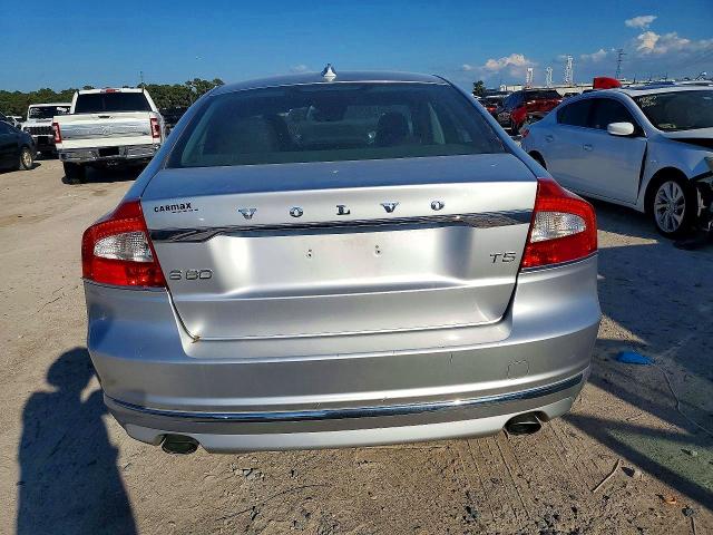 صورة رقم 6 من المزاد - 2015 VOLVO S80 مع VIN YV140MAK5F1188276