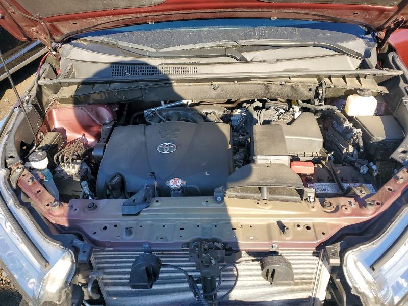 Photo 12 from auction – 2019 TOYOTA HIGHLANDER with VIN 5TDJZRFH5KS737593