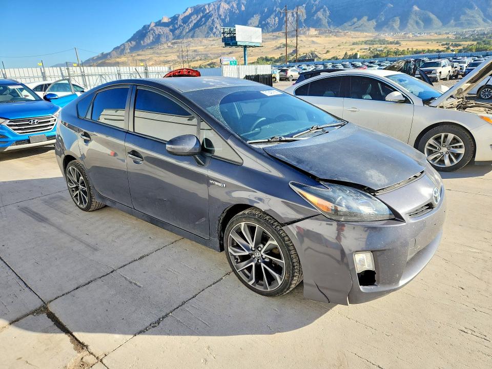 Снимка 4 от търг – 2011 TOYOTA PRIUS с VIN JTDKN3DUXB1418345