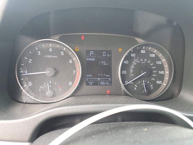 Снимка 9 от търг – 2017 HYUNDAI ELANTRA с VIN 5NPD74LF4HH195877
