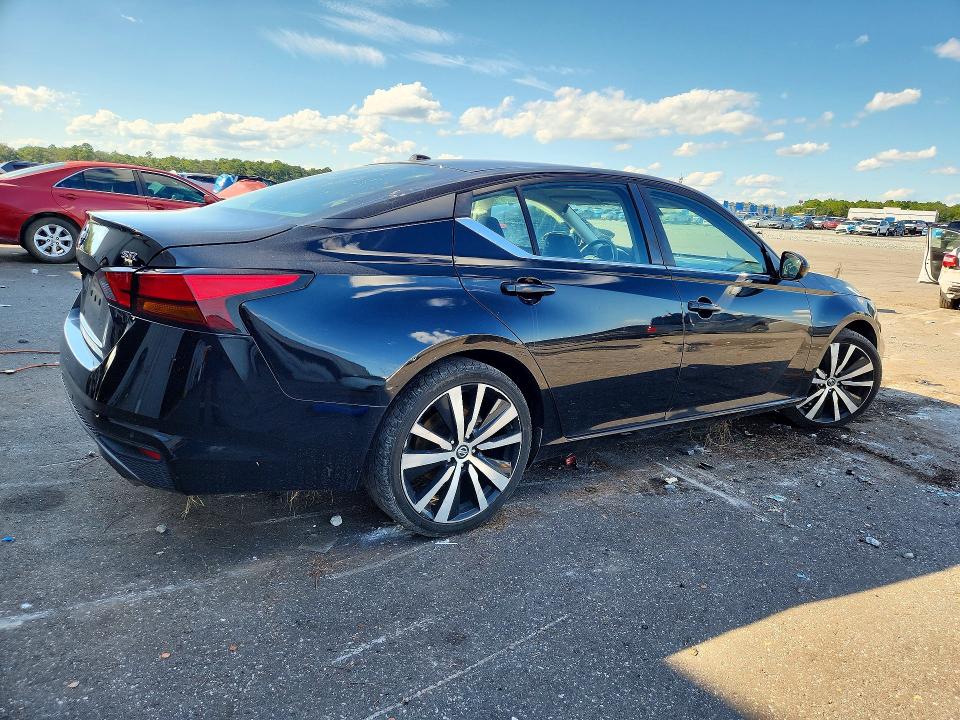 Photo 3 from auction – 2020 NISSAN ALTIMA with VIN 1N4BL4CV9LC125585