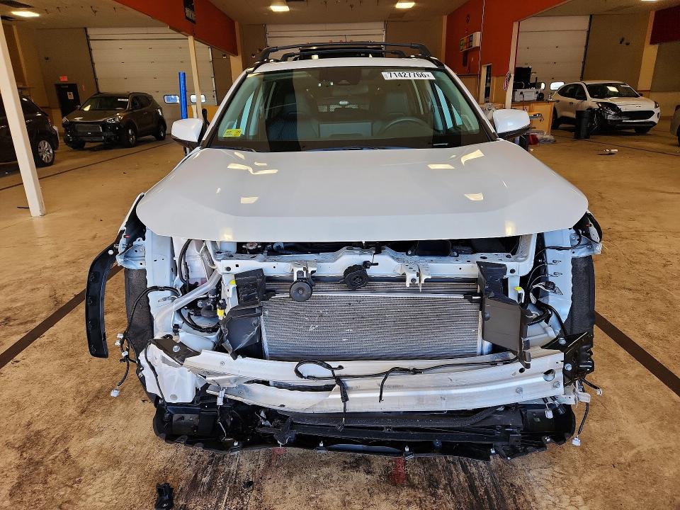 صورة رقم 5 من المزاد - 2024 TOYOTA RAV4 مع VIN 2T3B6RFV5RW069788