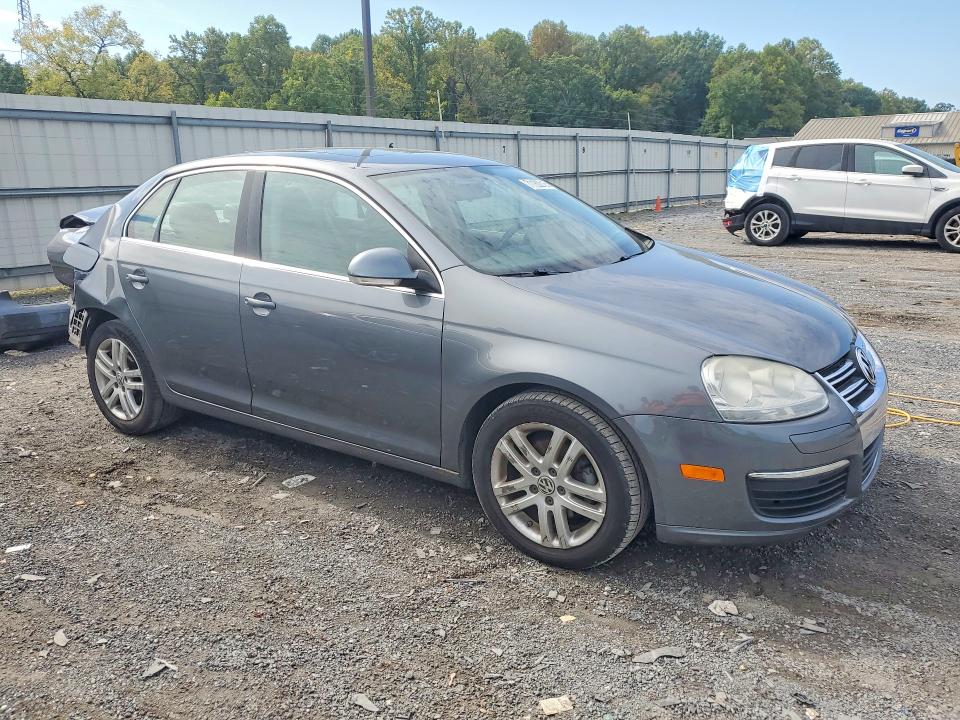 Photo 4 from auction – 2006 VOLKSWAGEN JETTA with VIN 3VWDT71K86M042968