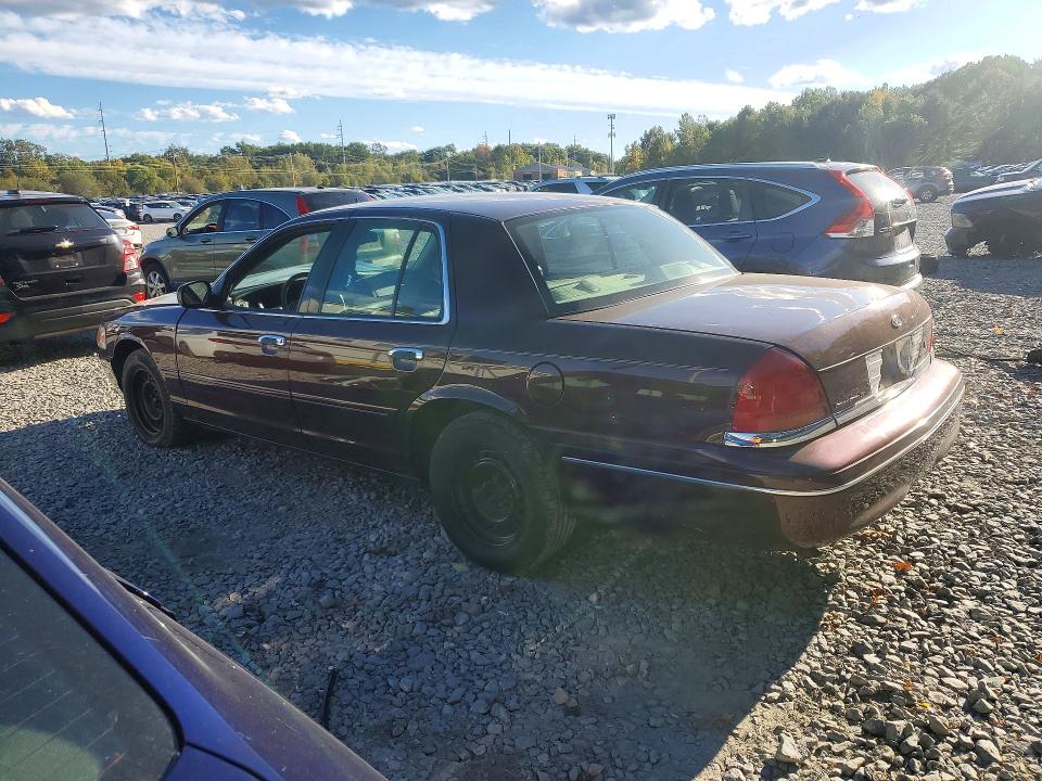 Photo 2 from auction – 2001 FORD CROWN VICTORIA with VIN 2FAFP74W21X151802