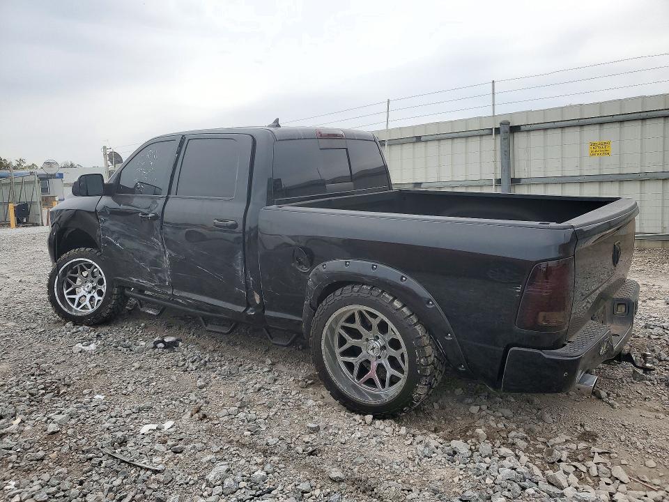 Снимка 2 от търг – 2015 RAM 1500 с VIN 1C6RR7UT8FS626250