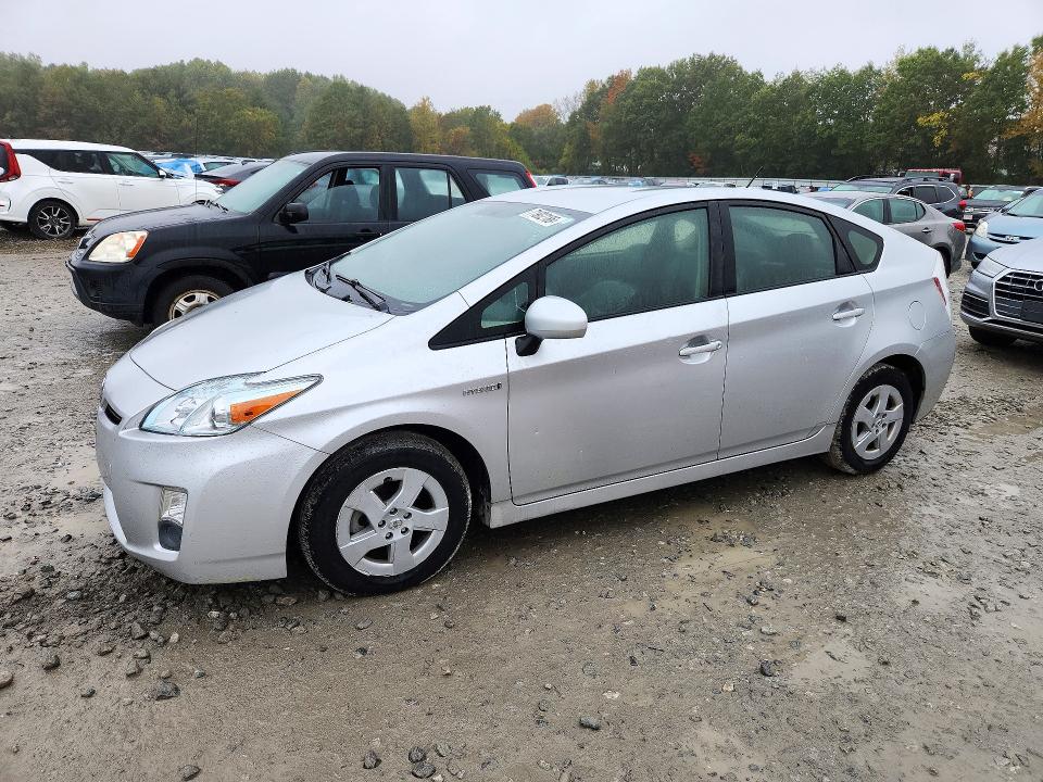 TOYOTA PRIUS 2011 с VIN JTDKN3DU8B0324017 - Снимка от търг