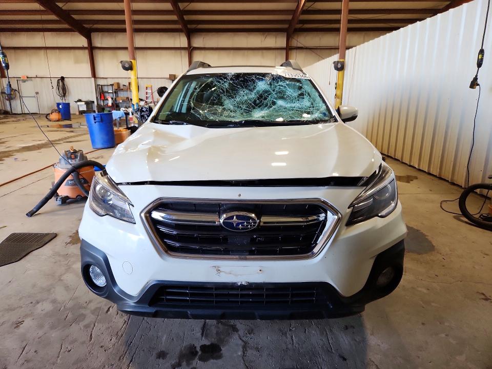 Photo 5 from auction – 2018 SUBARU OUTBACK with VIN 4S4BSANC4J3267181