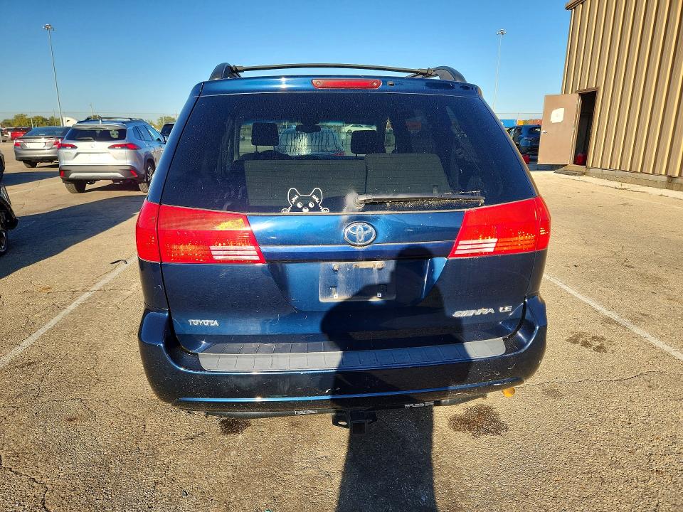 Photo 6 from auction – 2004 TOYOTA SIENNA with VIN 5TDZA23C74S040276