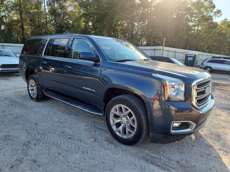Снимка 4 от търг – 2019 GMC YUKON XL с VIN 1GKS2GKC2KR327649