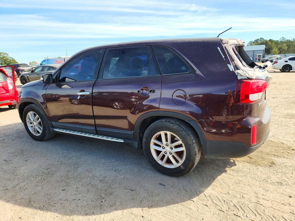 Снимка 2 от търг – 2015 KIA SORENTO с VIN 5XYKT3A62FG556432
