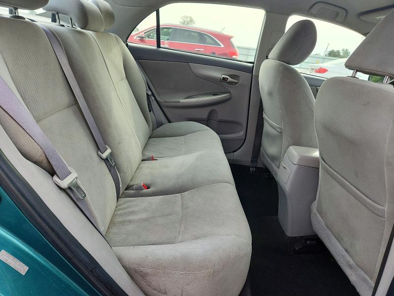 Снимка 10 от търг – 2010 TOYOTA COROLLA с VIN 1NXBU4EEXAZ336172