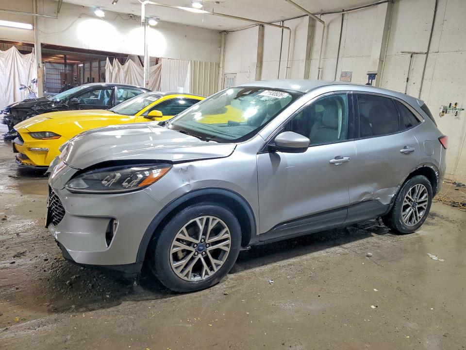 Photo 1 from auction – 2022 FORD ESCAPE with VIN 1FMCU0CZ4NUA24843