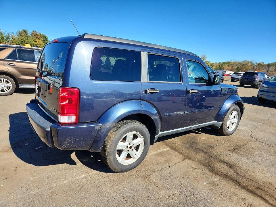 Снимка 3 от търг – 2008 DODGE NITRO с VIN 1D8GU28K88W252996