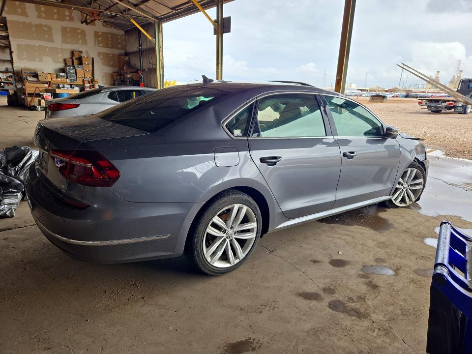 Photo 3 from auction – 2018 VOLKSWAGEN PASSAT with VIN 1VWBA7A33JC026158