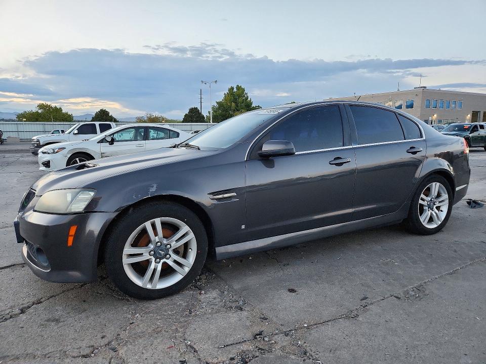 PONTIAC G8 2008 с VIN 6G2ER57738L130707 - Снимка от търг