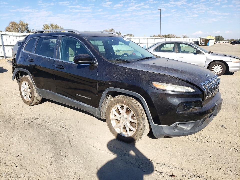 Foto 4 de la subasta – 2015 JEEP CHEROKEE con VIN 1C4PJLCB8FW766591
