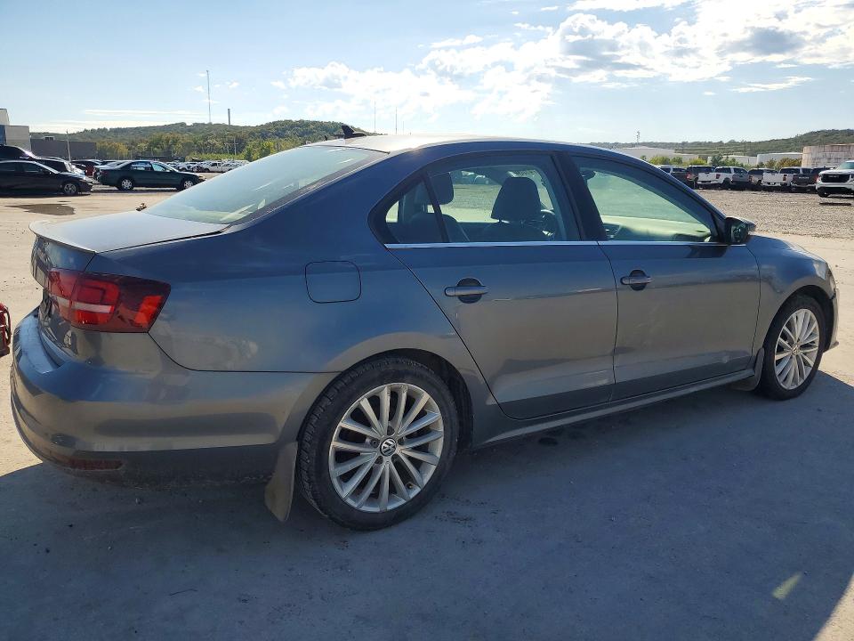 Photo 3 from auction – 2016 VOLKSWAGEN JETTA with VIN 3VWL07AJ5GM324935