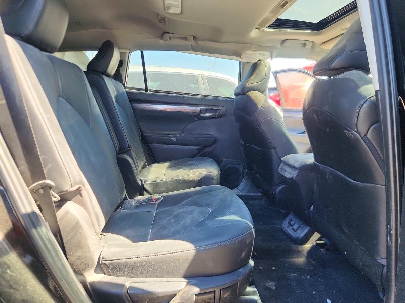 Photo 11 from auction – 2023 TOYOTA HIGHLANDER with VIN 5TDKDRBH9PS012742