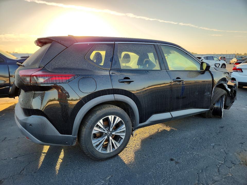 Снимка 3 от търг – 2023 NISSAN ROGUE с VIN 5N1BT3BA8PC830236