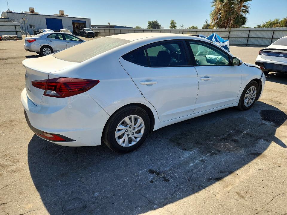 Photo 3 from auction – 2019 HYUNDAI ELANTRA with VIN 5NPD74LF6KH455834