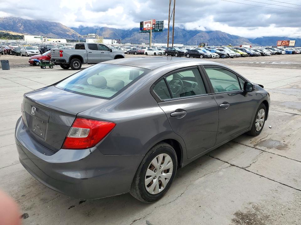 Photo 3 from auction – 2012 HONDA CIVIC with VIN 2HGFB2F54CH581670