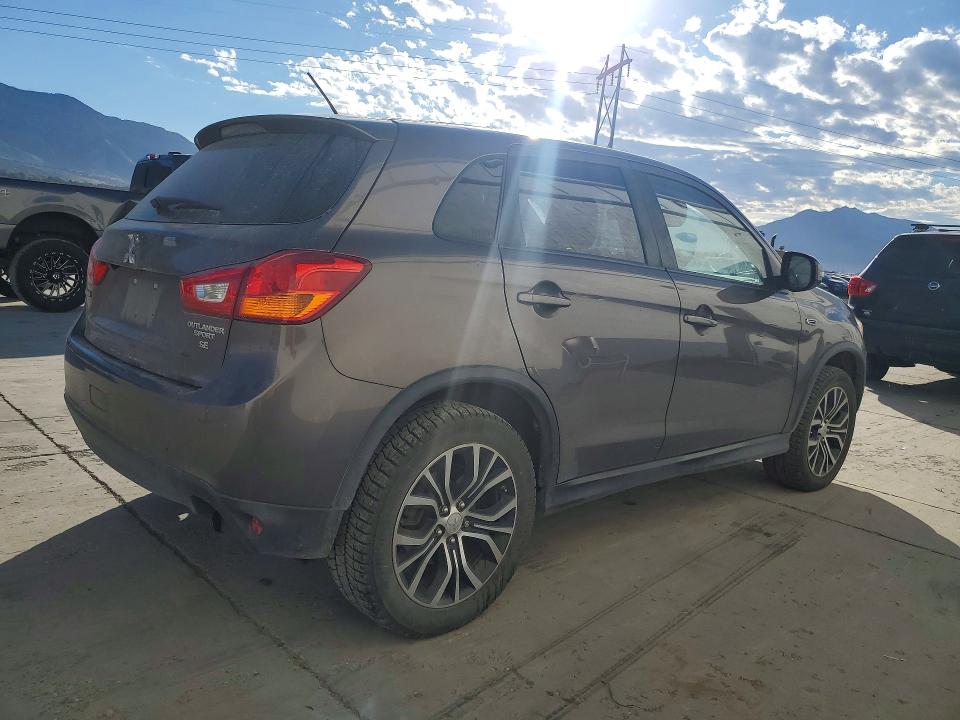 Снимка 3 от търг – 2016 MITSUBISHI OUTLANDER SPORT с VIN JA4AP3AW9GZ057284