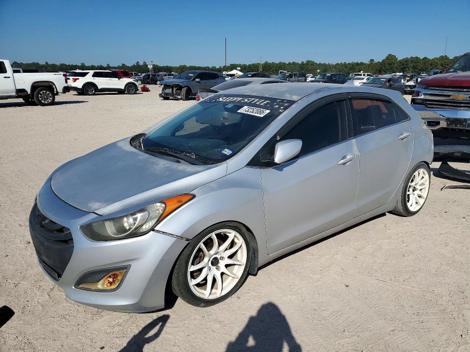 HYUNDAI ELANTRA GT 2013 с VIN KMHD35LEXDU022868 - Снимка от търг