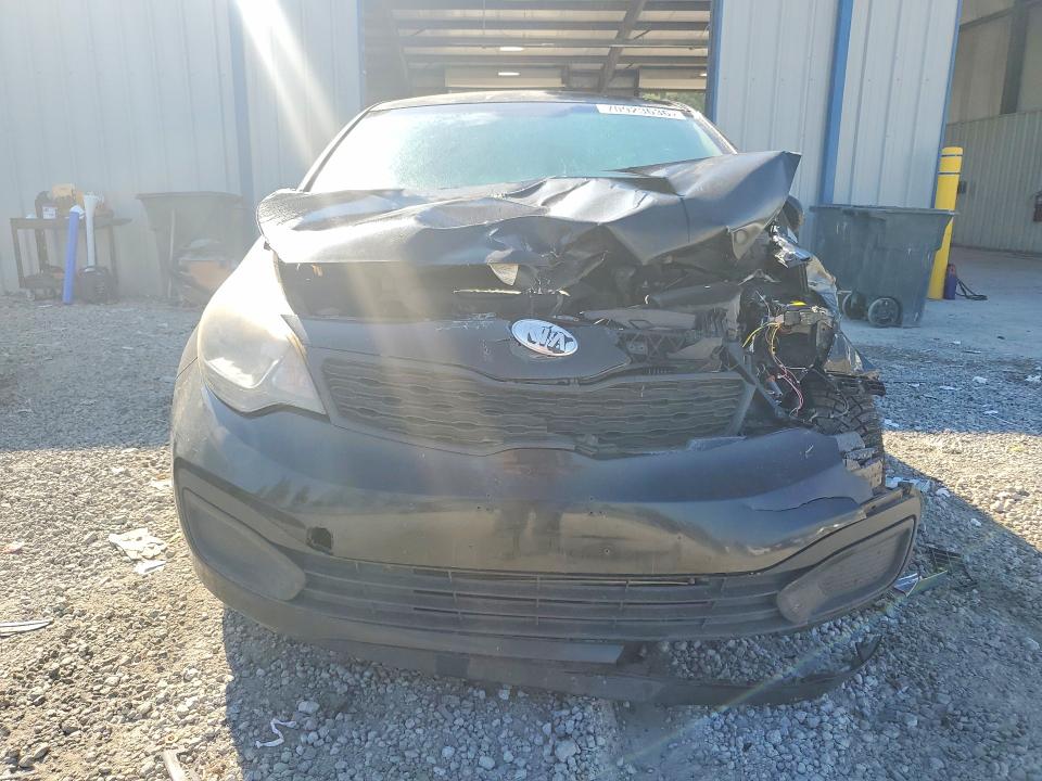 Zdjęcie 5 z aukcji – 2015 KIA RIO z VIN KNADM4A38F6468129