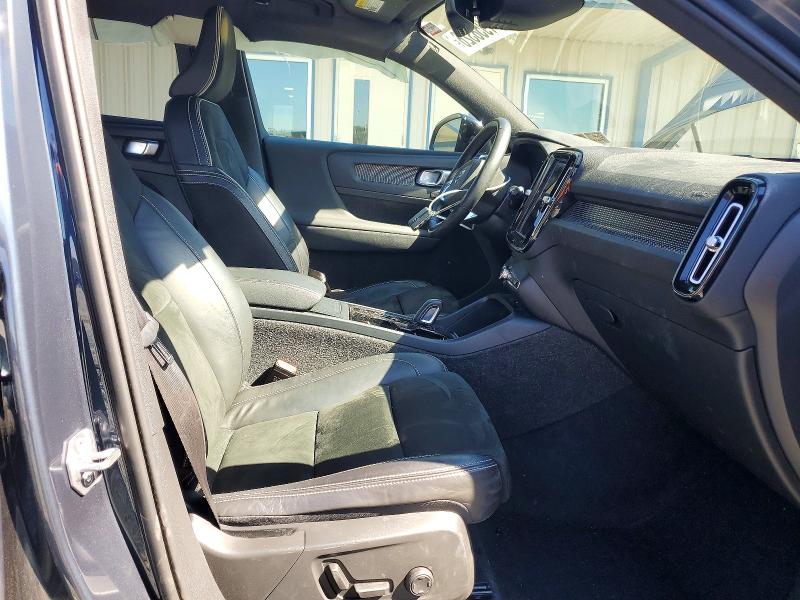 Photo 7 from auction – 2022 VOLVO XC40 with VIN YV4162UM4N2656691