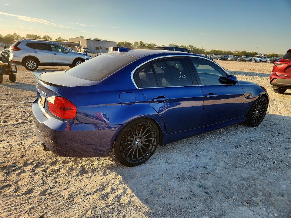 Zdjęcie 3 z aukcji – 2007 BMW 335 z VIN WBAVB73517PA89904
