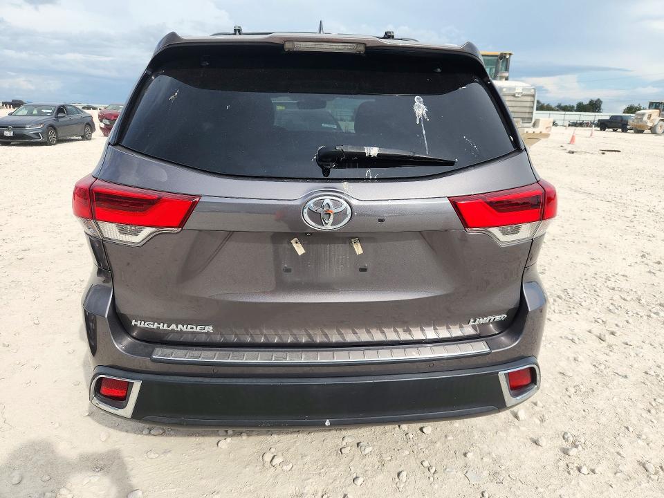 Снимка 6 от търг – 2019 TOYOTA HIGHLANDER с VIN 5TDYZRFH0KS337665
