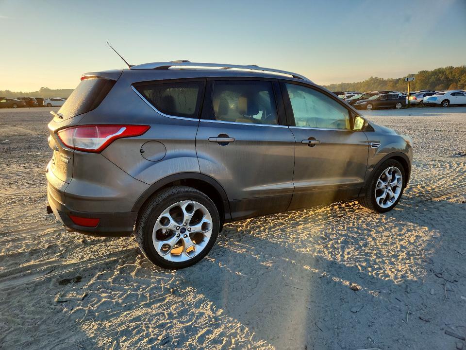 صورة رقم 3 من المزاد - 2014 FORD ESCAPE مع VIN 1FMCU0J90EUD51467
