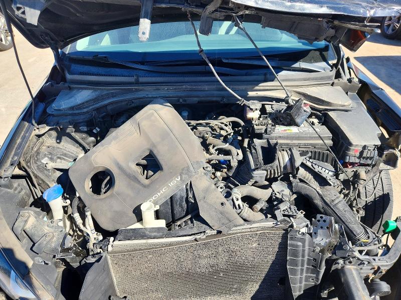 Снимка 11 от търг – 2018 HYUNDAI ELANTRA с VIN 5NPD84LF1JH337119