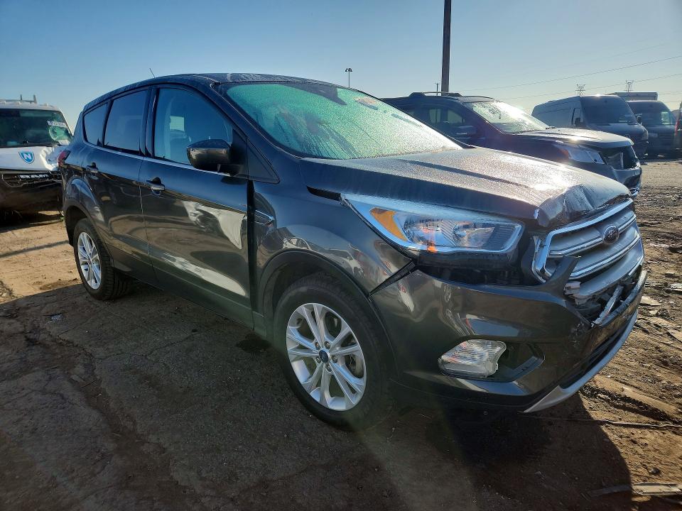 Foto 4 de la subasta – 2019 FORD ESCAPE con VIN 1FMCU0GD9KUA52129