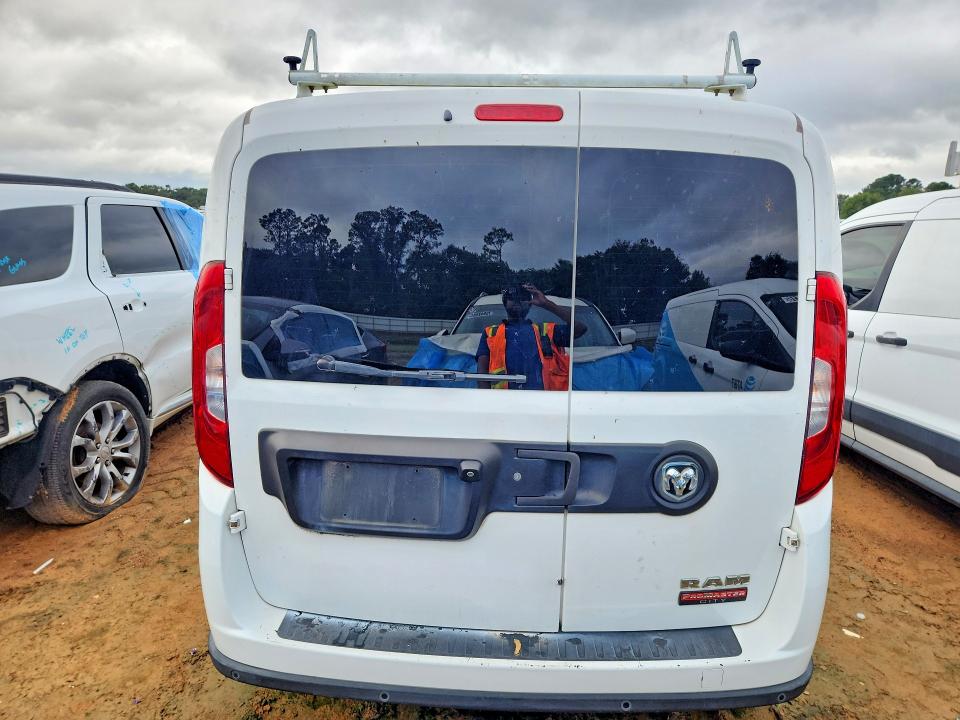 Photo 6 from auction – 2018 RAM PROMASTER CITY with VIN ZFBERFBB9J6H48182