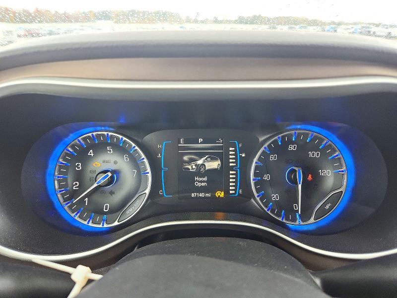 Снимка 9 от търг – 2017 CHRYSLER PACIFICA с VIN 2C4RC1DG4HR723279