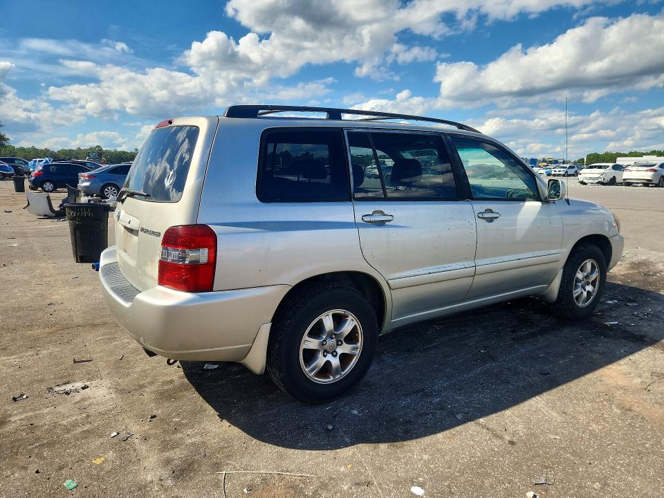 Снимка 3 от търг – 2006 TOYOTA HIGHLANDER с VIN JTEDP21A560099953